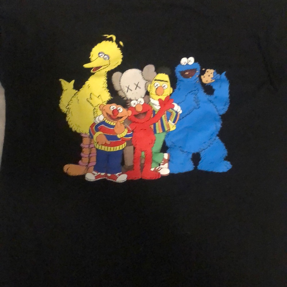 KAWS X Uniqlo Sesame street tee